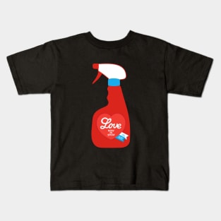 Love - now in spray - Red Kids T-Shirt